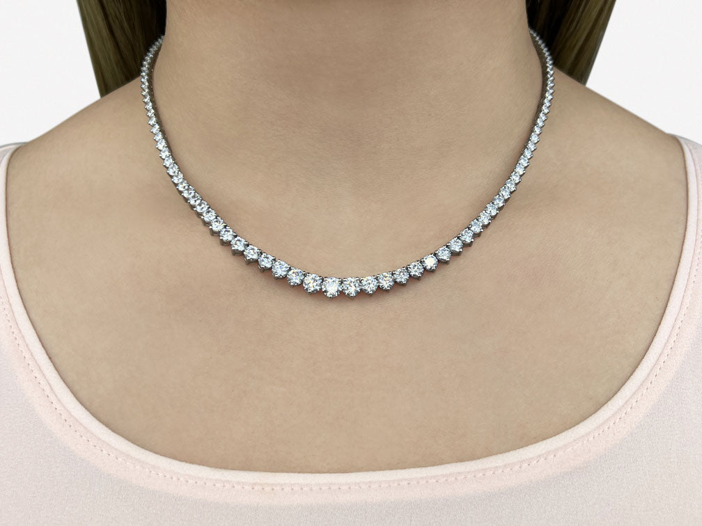Freydis Ascendant Necklace -  Graduate 3-Prong Diamond Necklace