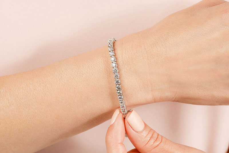 The Brynja - Claw set Diamond Tennis Bracelet