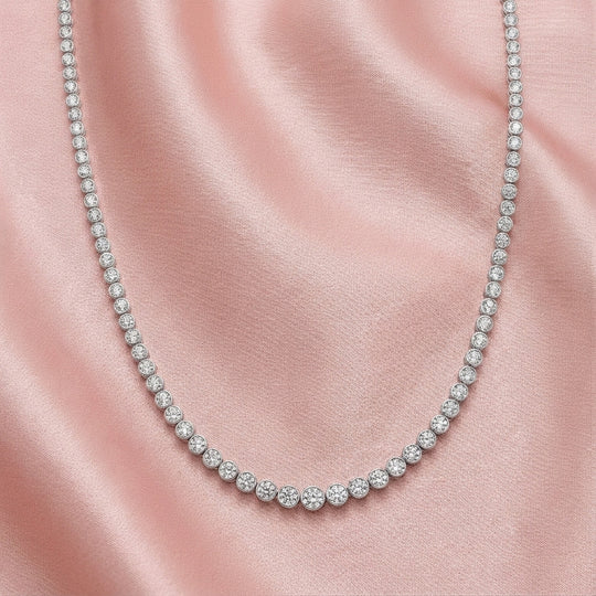 Sigrún’s Embrace – Graduated Diamond Bezel Necklace