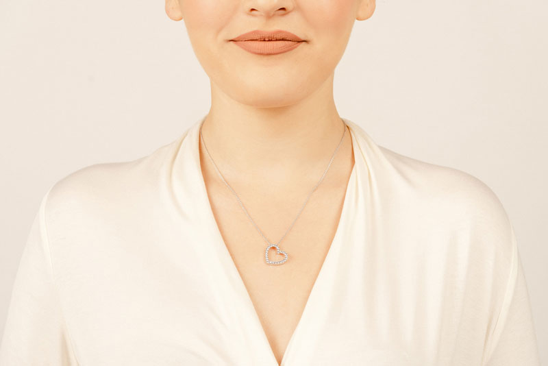The Rúna Heart -  Diamond Pendant